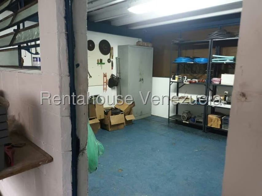 Comercial (Galpon - Deposito) en Venta en Mariche, Distrito Metropolitano - 26