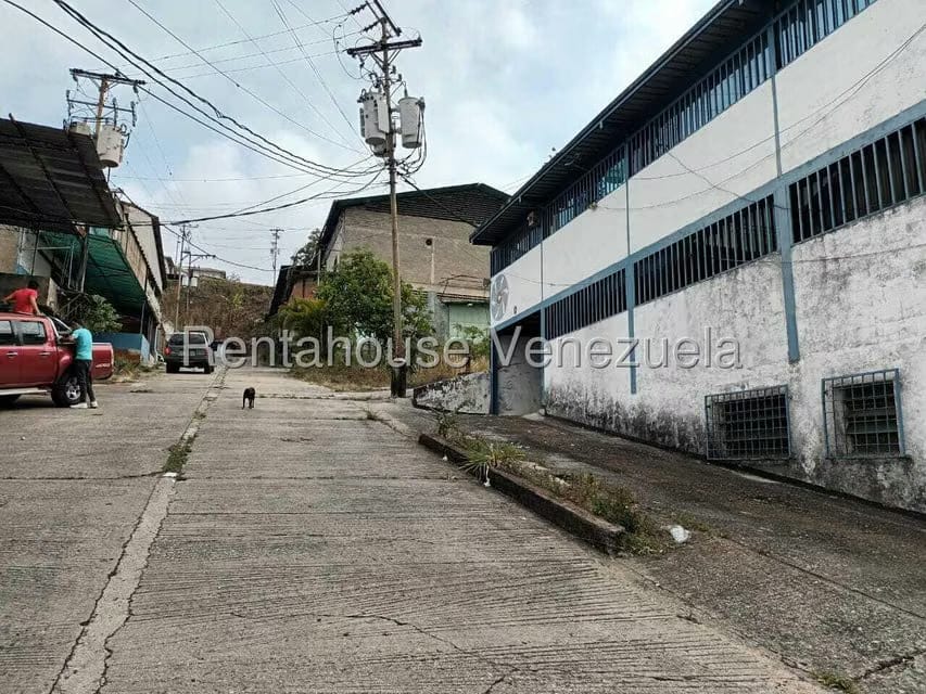 Comercial (Galpon - Deposito) en Venta en Mariche, Distrito Metropolitano - 4