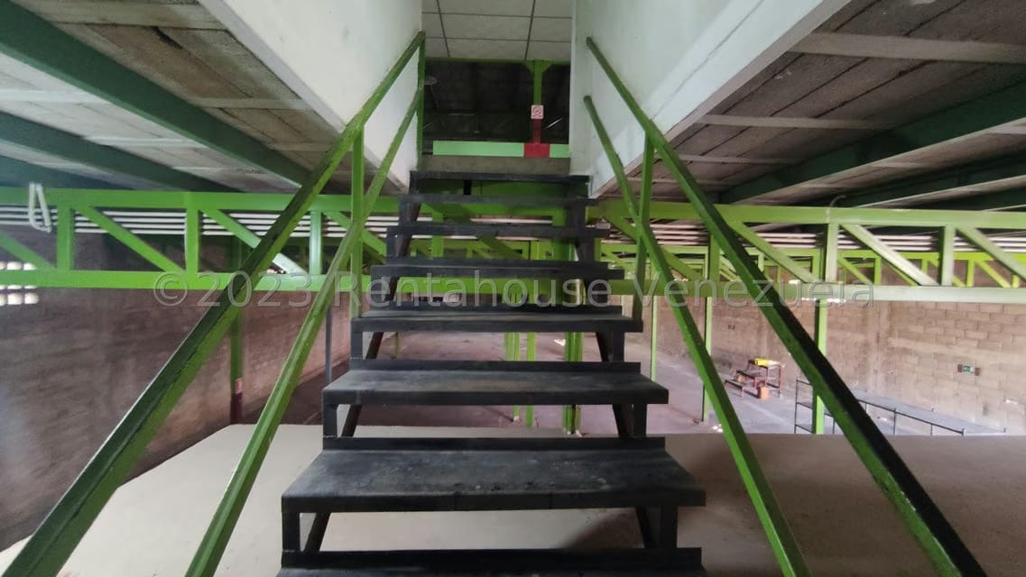 Comercial (Local Comercial) en Alquiler en Circunvalacion Uno, Zulia - 18