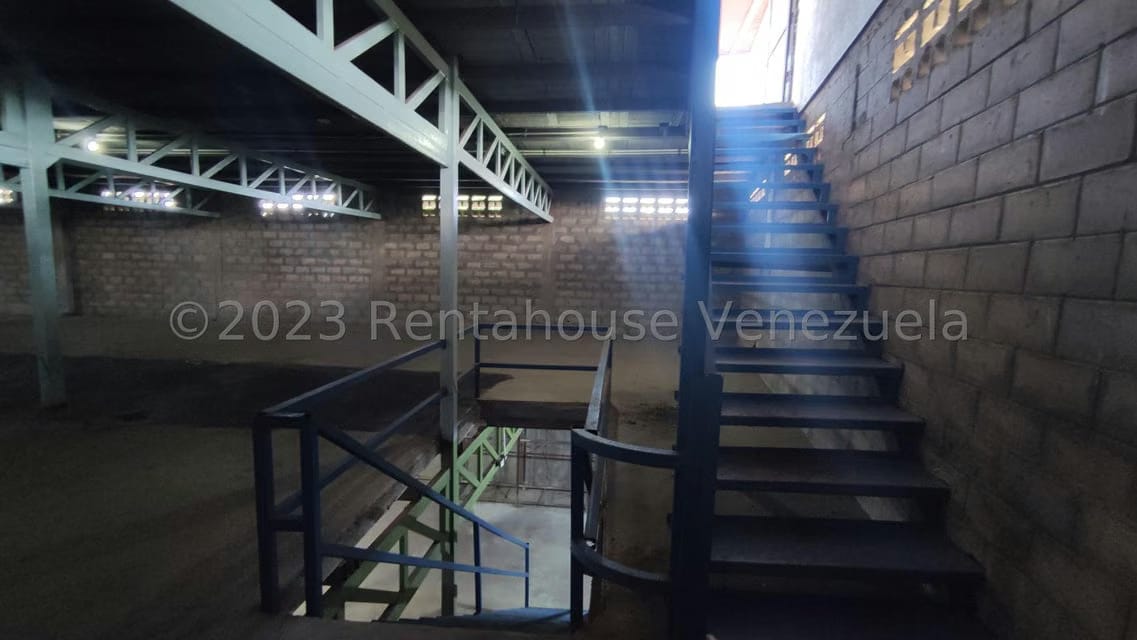 Comercial (Local Comercial) en Alquiler en Circunvalacion Uno, Zulia - 41