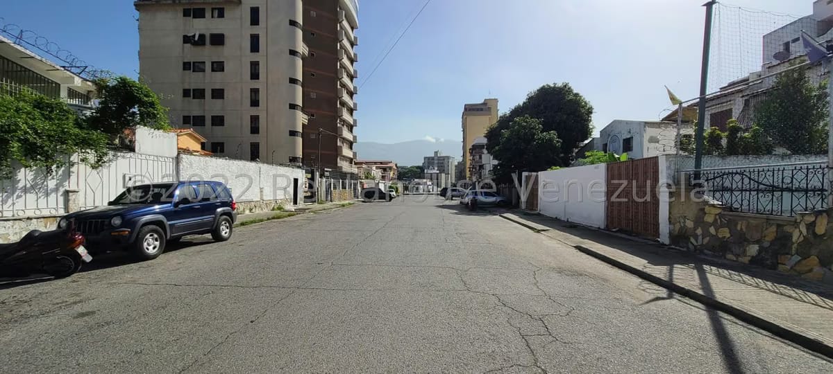 Comercial (Consultorio Medico) en Venta en El Paraiso, Distrito Metropolitano - 21