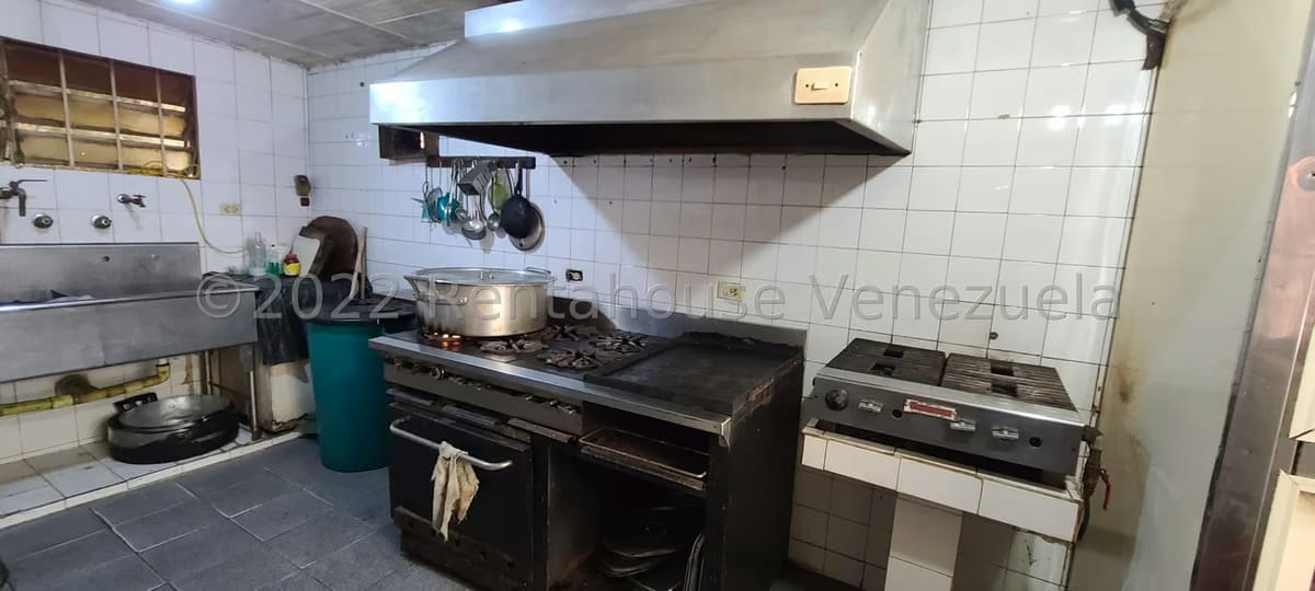 Comercial (Consultorio Medico) en Venta en El Paraiso, Distrito Metropolitano - 32