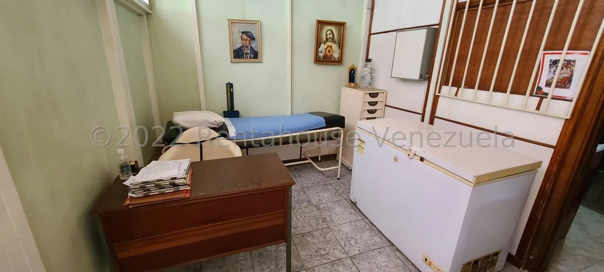 Comercial (Consultorio Medico) en Venta en El Paraiso, Distrito Metropolitano - 9