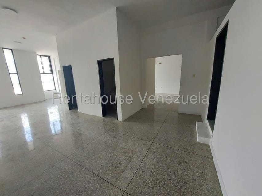 Comercial (Local Comercial) en Alquiler en Castillito, Carabobo - 5