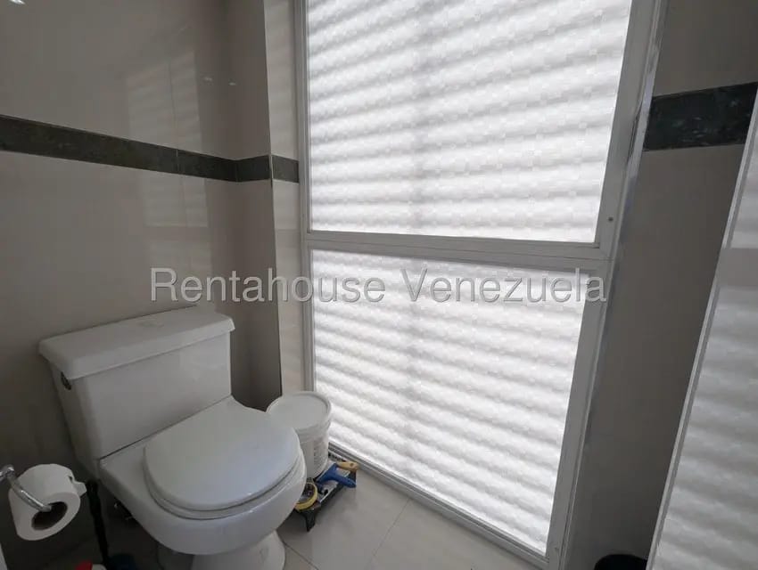 Comercial (Oficina) en Alquiler en Santa Paula, Distrito Metropolitano - 18