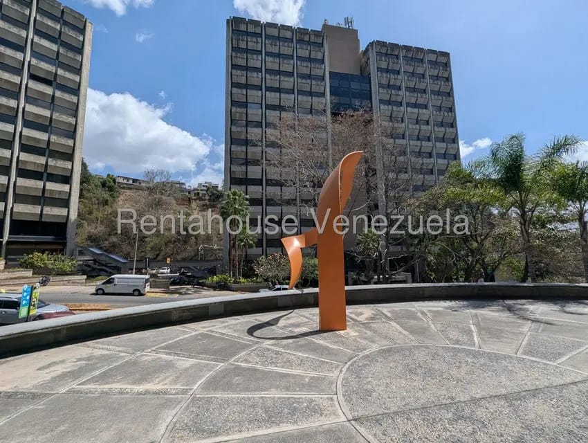Comercial (Oficina) en Alquiler en Santa Paula, Distrito Metropolitano - 3