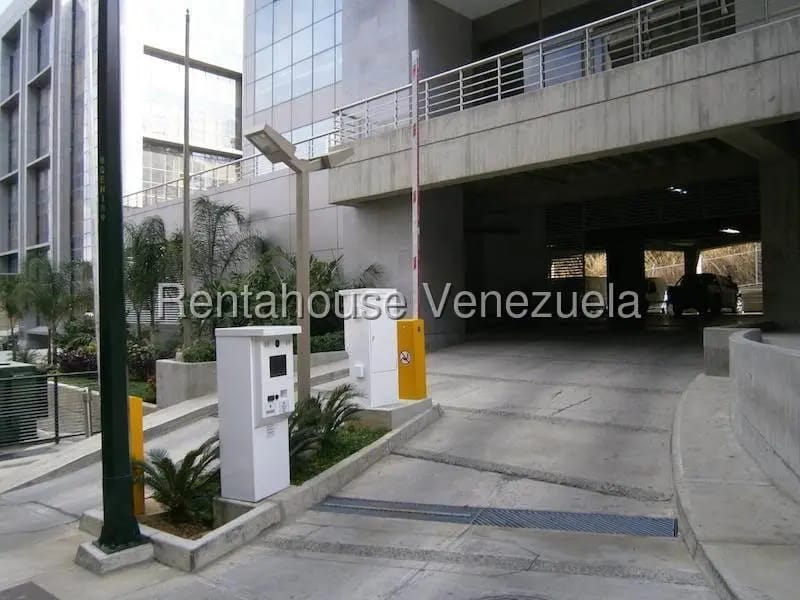 Comercial (Oficina) en Alquiler en Santa Paula, Distrito Metropolitano - 21