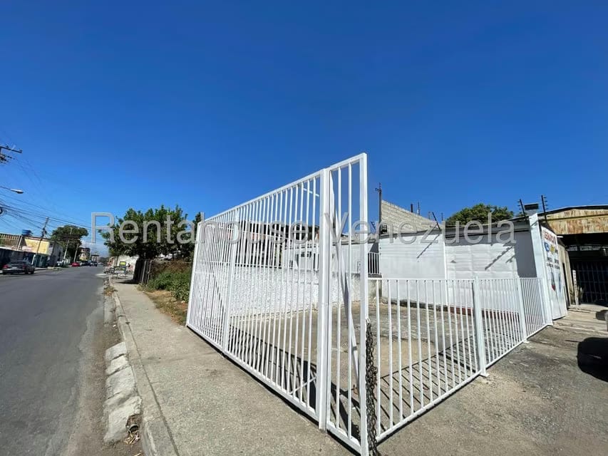 Comercial (Local Comercial) en Alquiler en Piñonal, Aragua