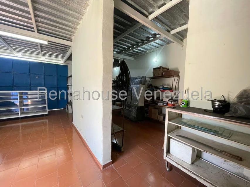 Comercial (Local Comercial) en Alquiler en Piñonal, Aragua - 16