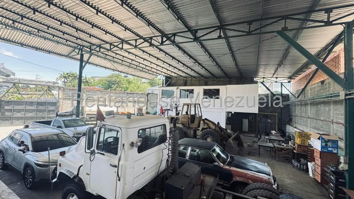 Comercial (Local Comercial) en Venta en El Ingenio, Miranda - 3