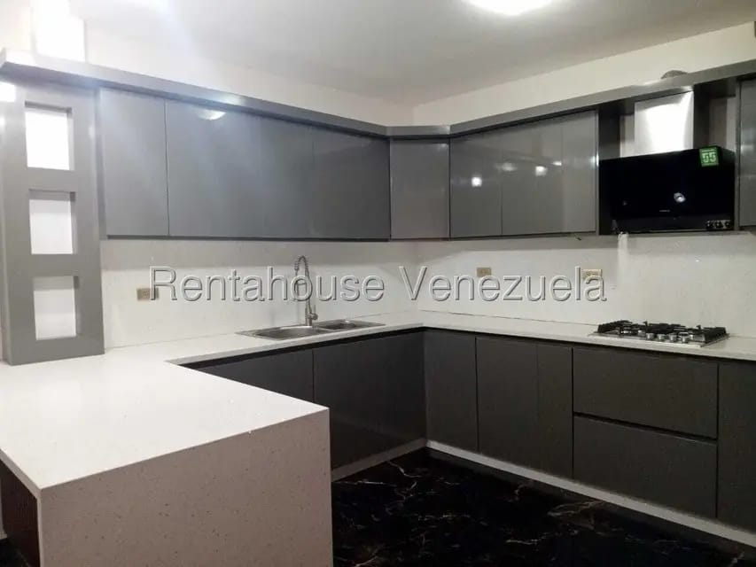 Townhouse (1 Nivel) en Alquiler en Avenida Vargas, Zulia - 7