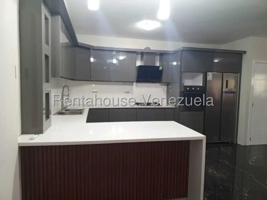 Townhouse (1 Nivel) en Alquiler en Avenida Vargas, Zulia - 9