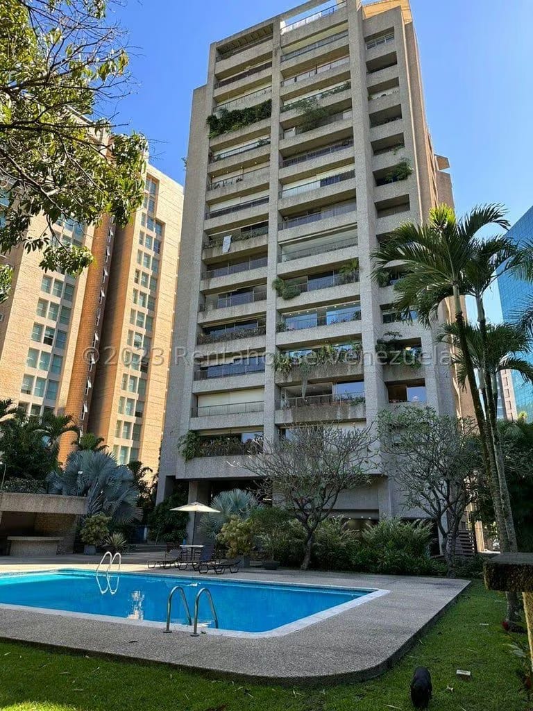 APARTAMENTO EN VENTA – ELENA MARIN NOBREGA
