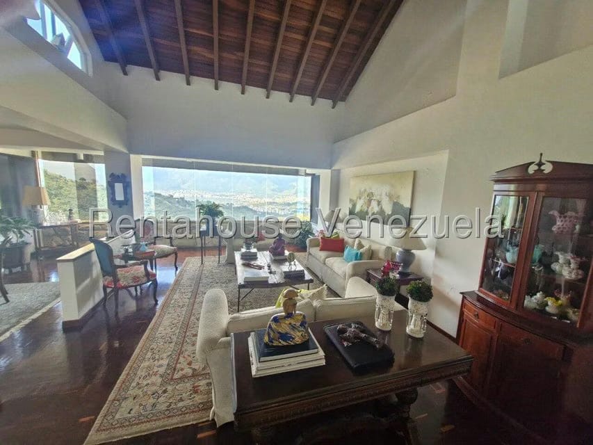 Apartamento (Penthouse) en Venta en Los Naranjos del Cafetal, Distrito Metropolitano - 2