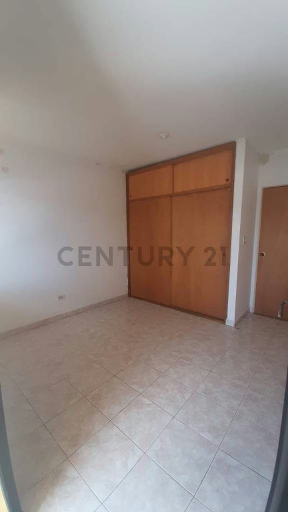 Apartamento tipo estudio en la Av. Portuguesa de Anaco - 3