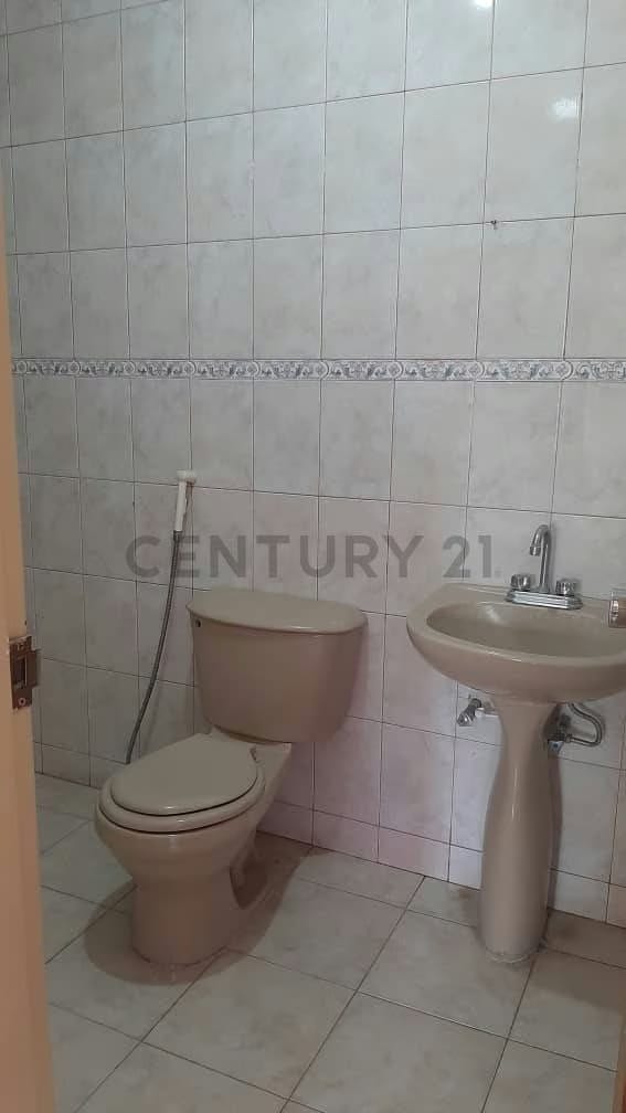 Apartamento tipo estudio en la Av. Portuguesa de Anaco - 4