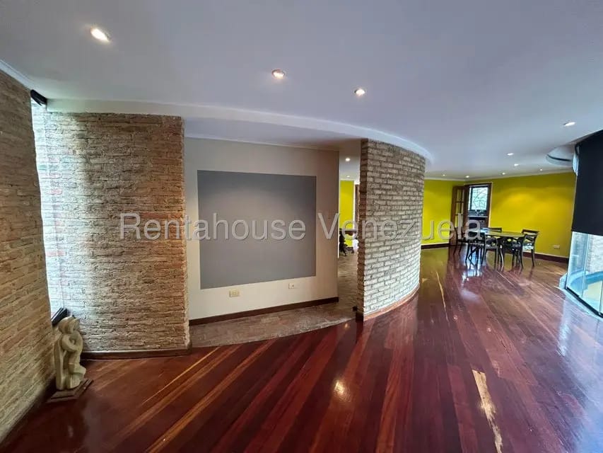 Casa (Multipes Niveles) en Alquiler en Miranda, Distrito Metropolitano - 11