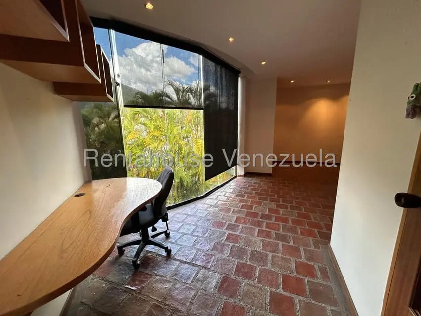 Casa (Multipes Niveles) en Alquiler en Miranda, Distrito Metropolitano - 25