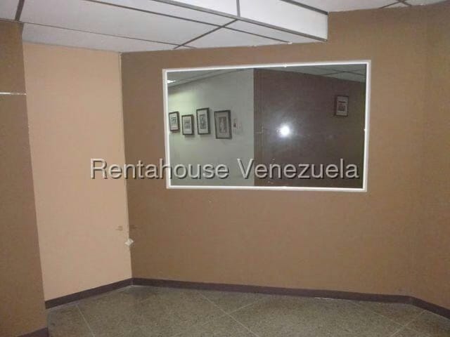 Comercial (Oficina) en Alquiler en La Urbina, Distrito Metropolitano - 5