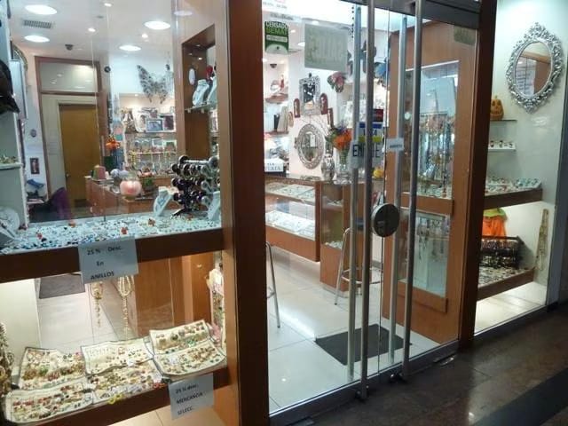 Comercial (Local Comercial) en Venta en El Cafetal, Distrito Metropolitano - 3