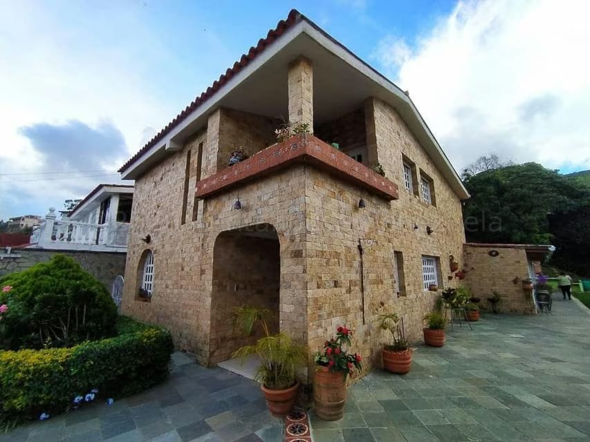 Casa (Duplex) en Venta en La Rosaleda, Miranda - 2