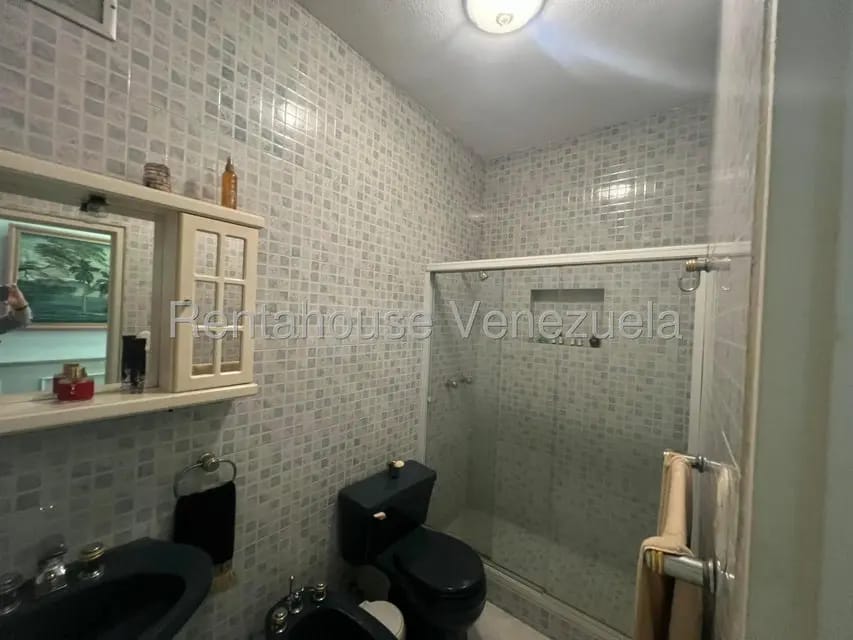 Apartamento (1 Nivel) en Venta en Miranda, Distrito Metropolitano - 25