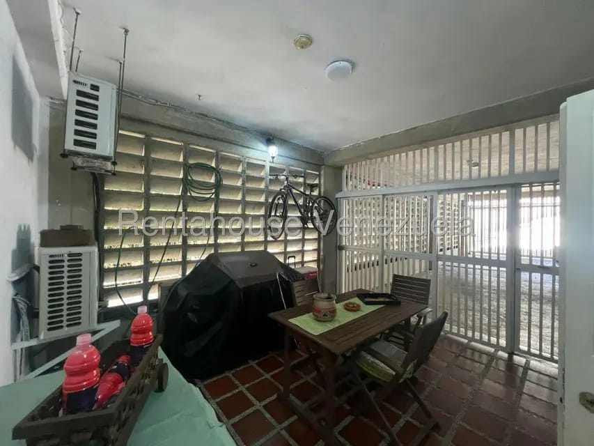 Apartamento (1 Nivel) en Venta en Miranda, Distrito Metropolitano - 28