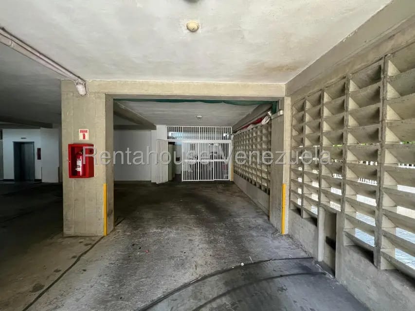 Apartamento (1 Nivel) en Venta en Miranda, Distrito Metropolitano - 33