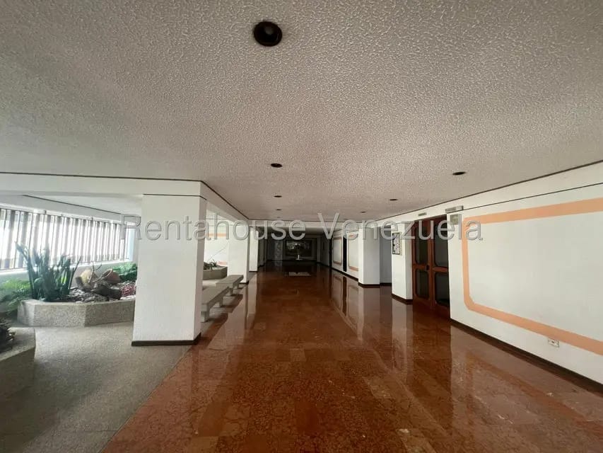 Apartamento (1 Nivel) en Venta en Miranda, Distrito Metropolitano - 36