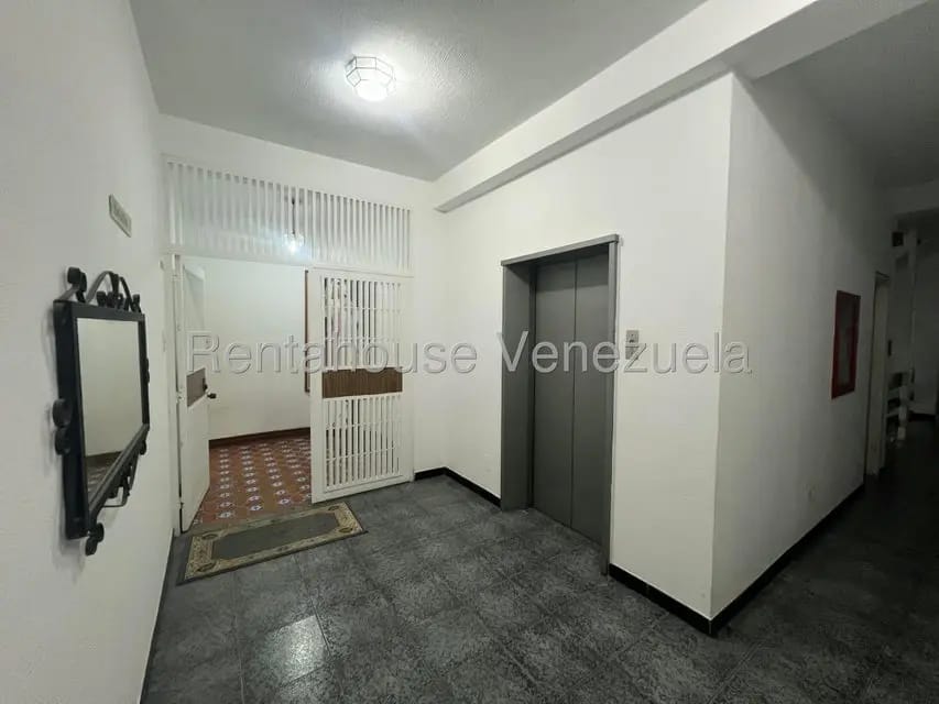 Apartamento (1 Nivel) en Venta en Miranda, Distrito Metropolitano - 37