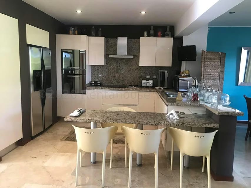 Casa (Duplex) en Venta en Oripoto, Distrito Metropolitano - 11