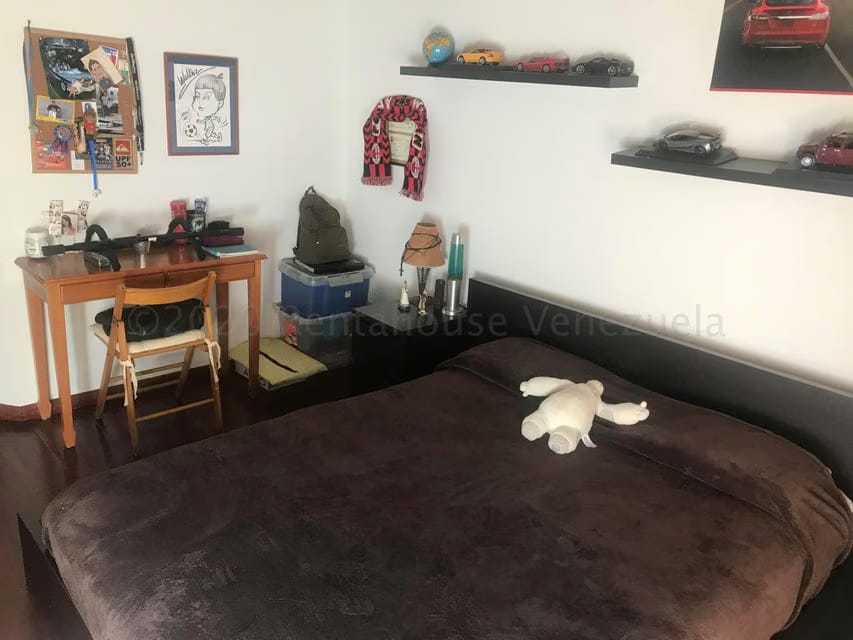 Casa (Duplex) en Venta en Oripoto, Distrito Metropolitano - 16