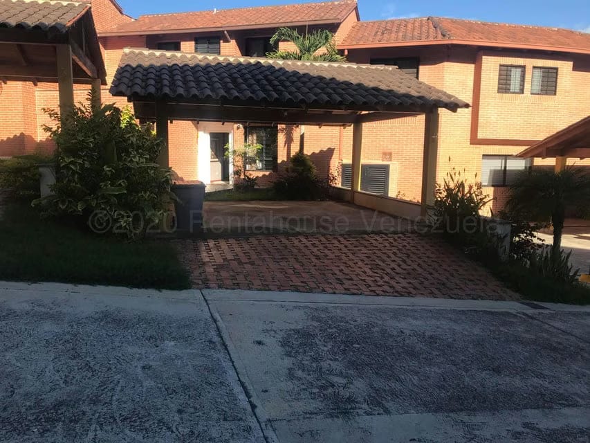 Casa (Duplex) en Venta en Oripoto, Distrito Metropolitano - 40