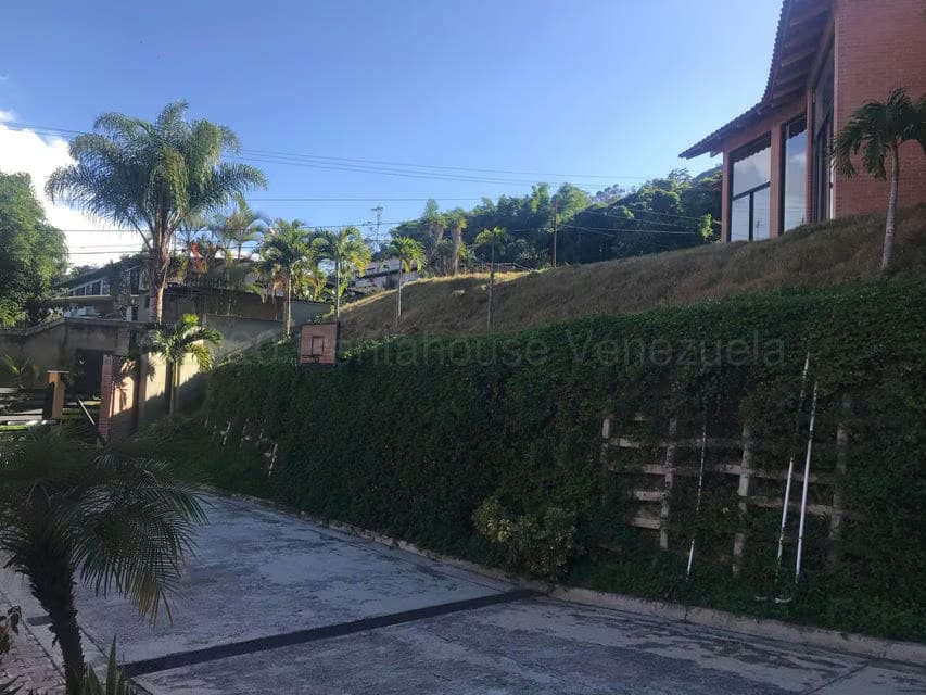 Casa (Duplex) en Venta en Oripoto, Distrito Metropolitano - 41