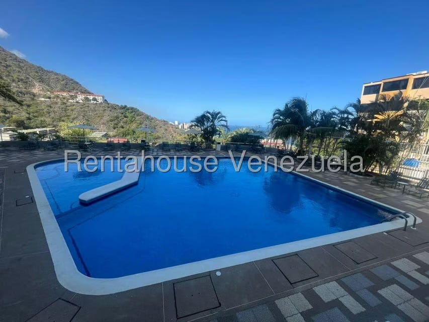 Apartamento (1 Nivel) en Alquiler en La Llanada, Vargas - 12