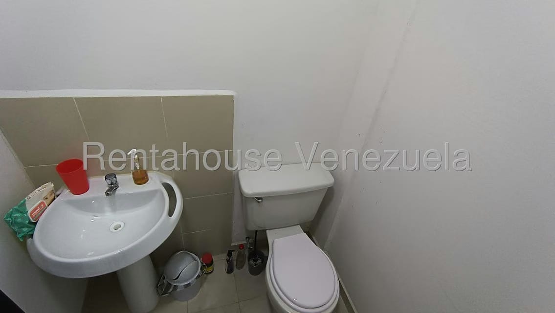 Comercial (Local Comercial) en Alquiler en Zona Este, Lara - 20
