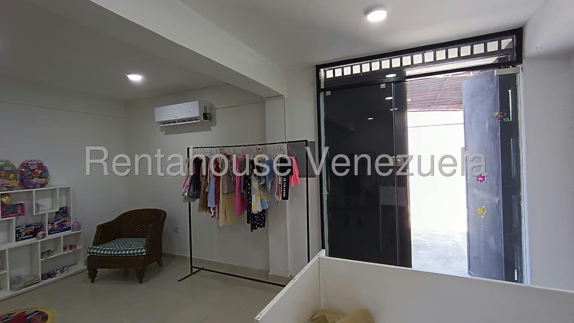 Comercial (Local Comercial) en Alquiler en Zona Este, Lara - 22