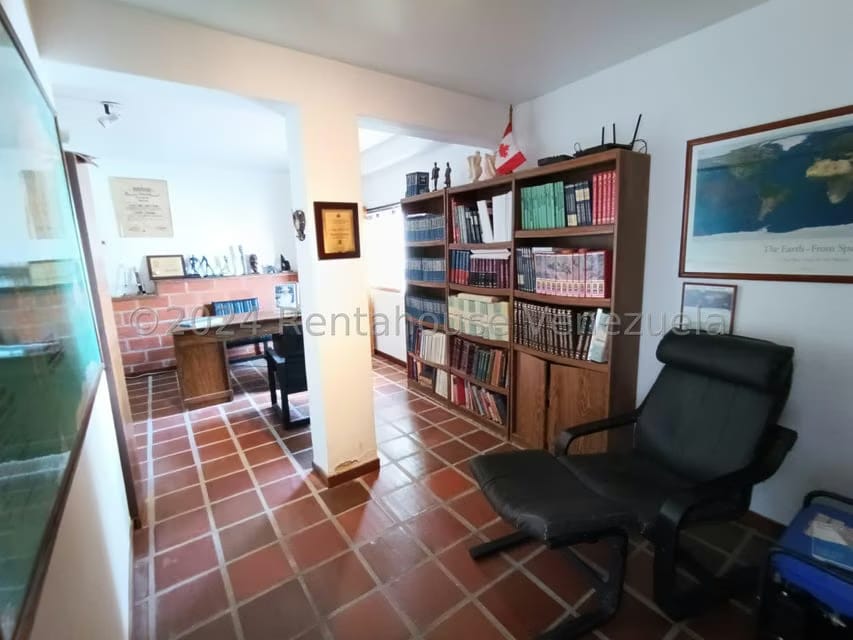 Casa (Multipes Niveles) en Venta en Los Naranjos del Cafetal, Distrito Metropolitano - 23
