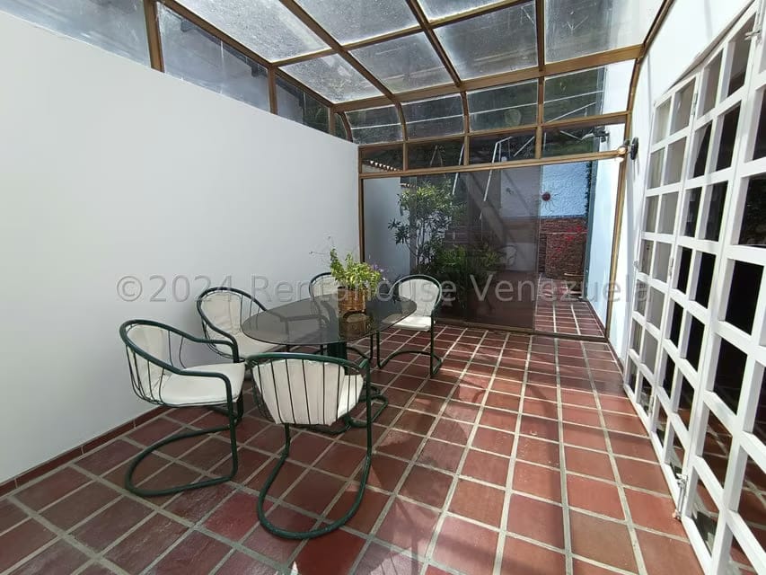 Casa (Multipes Niveles) en Venta en Los Naranjos del Cafetal, Distrito Metropolitano - 26