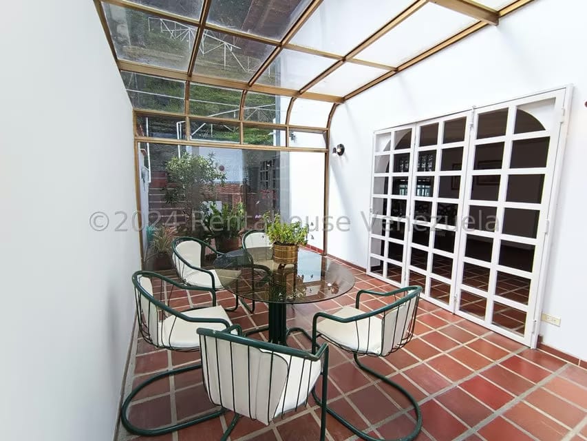 Casa (Multipes Niveles) en Venta en Los Naranjos del Cafetal, Distrito Metropolitano - 27