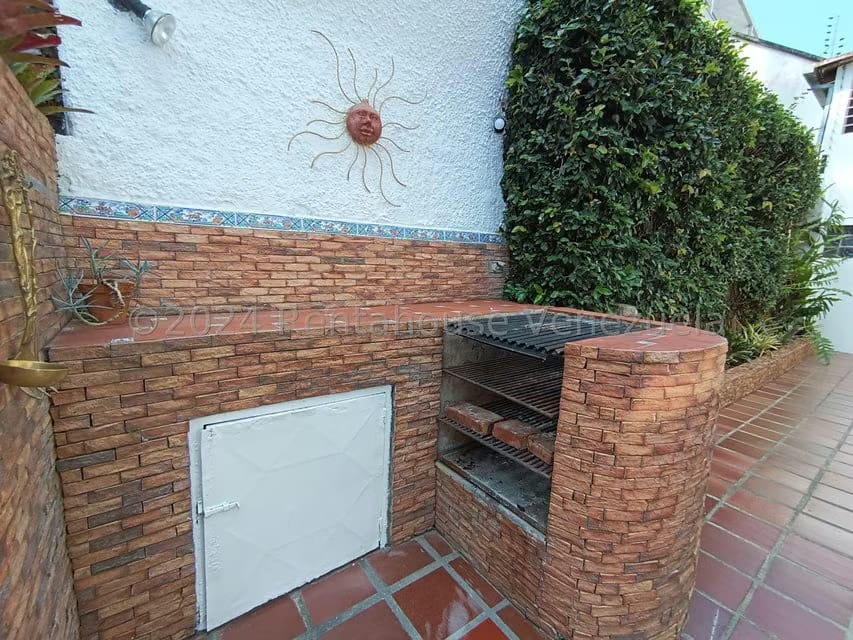 Casa (Multipes Niveles) en Venta en Los Naranjos del Cafetal, Distrito Metropolitano - 9