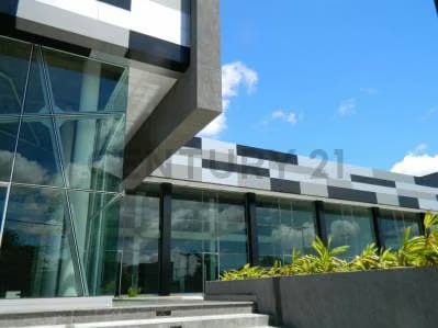 CENTRO COMERCIAL EN VENTA C.C Suata, Unare II Calle Neveri - 2