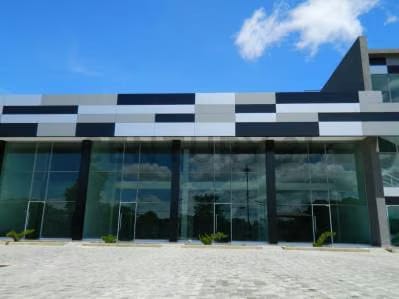 CENTRO COMERCIAL EN VENTA C.C Suata, Unare II Calle Neveri - 6