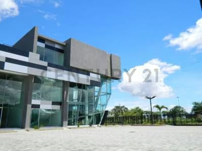 CENTRO COMERCIAL EN VENTA C.C Suata, Unare II Calle Neveri - 9