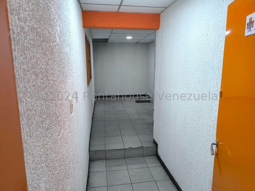 Comercial (Oficina) en Alquiler en Parroquia La Candelaria, Distrito Metropolitano - 8