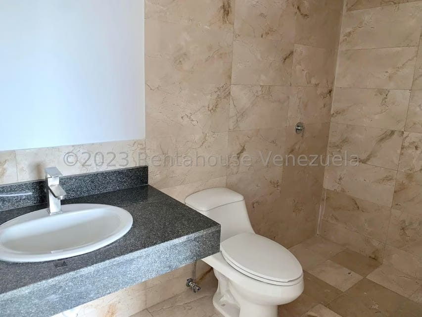 Apartamento (1 Nivel) en Venta en La Lagunita Country Club, Distrito Metropolitano - 18