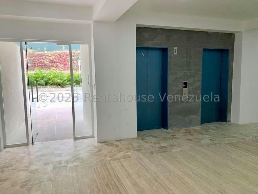 Apartamento (1 Nivel) en Venta en La Lagunita Country Club, Distrito Metropolitano - 4