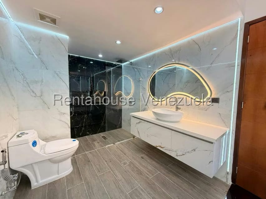 Apartamento (1 Nivel) en Alquiler en La Castellana, Distrito Metropolitano - 17