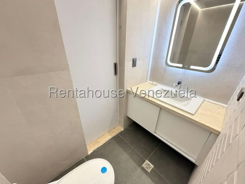 Apartamento (1 Nivel) en Alquiler en La Castellana, Distrito Metropolitano - 20