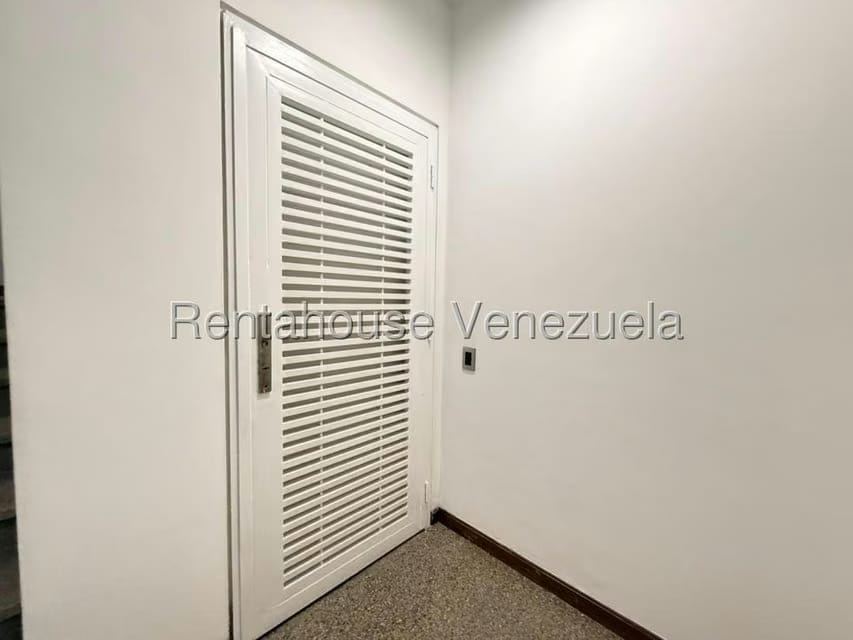 Apartamento (1 Nivel) en Alquiler en La Castellana, Distrito Metropolitano - 4